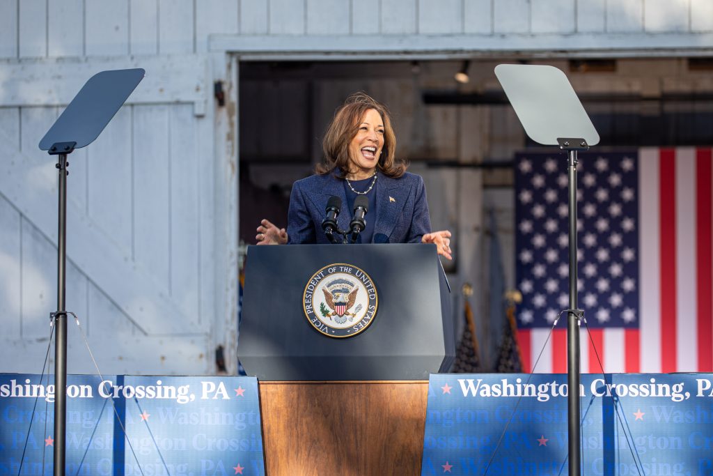 Kamala Harris Joy Washington Crossing - Bucks County Beacon - Photo Essay: Kamala Harris Rally in Bucks County Showcases Republican Supporters Who Are Putting 'Country Over Party'