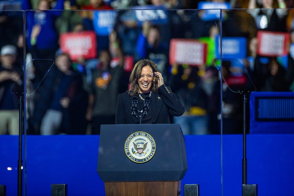 Kamala Rally Philadelphia 11 4 2490 - Bucks County Beacon - Photo Essay: Kamala Harris Makes Final Plea to Voters on the Steps of the Philadelphia Art Museum