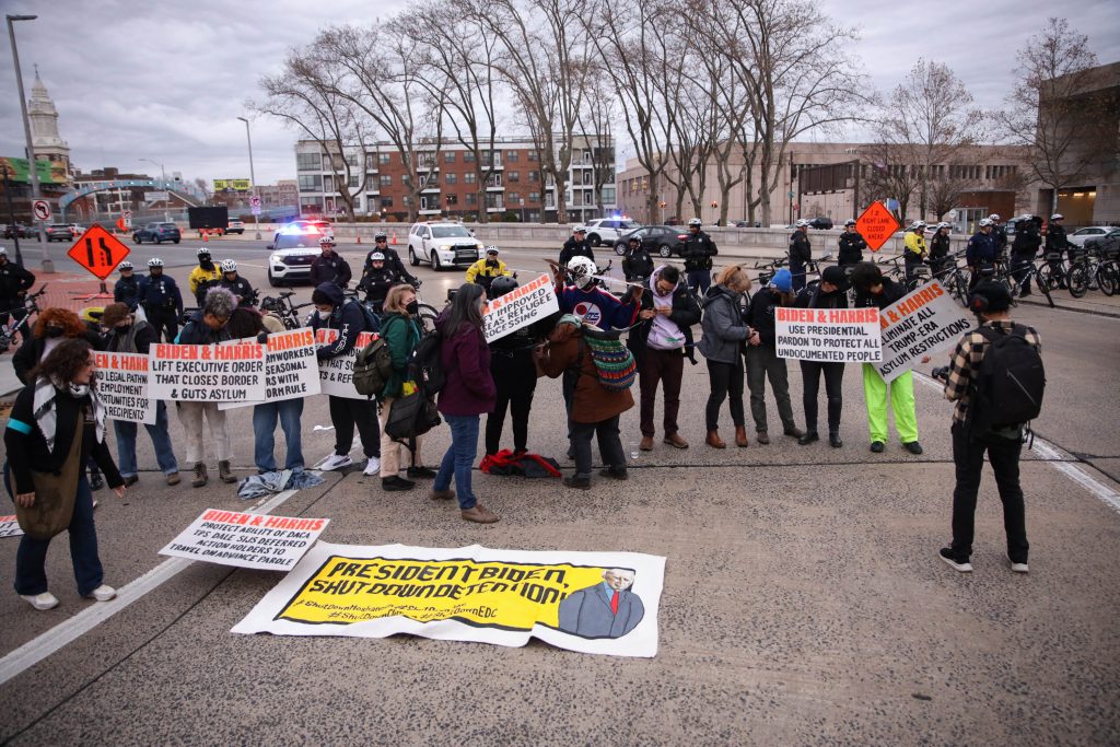 mmigration protest chain - Bucks County Beacon - Photo Essay: The March to Defend Immigrants' Lives in Philadelphia