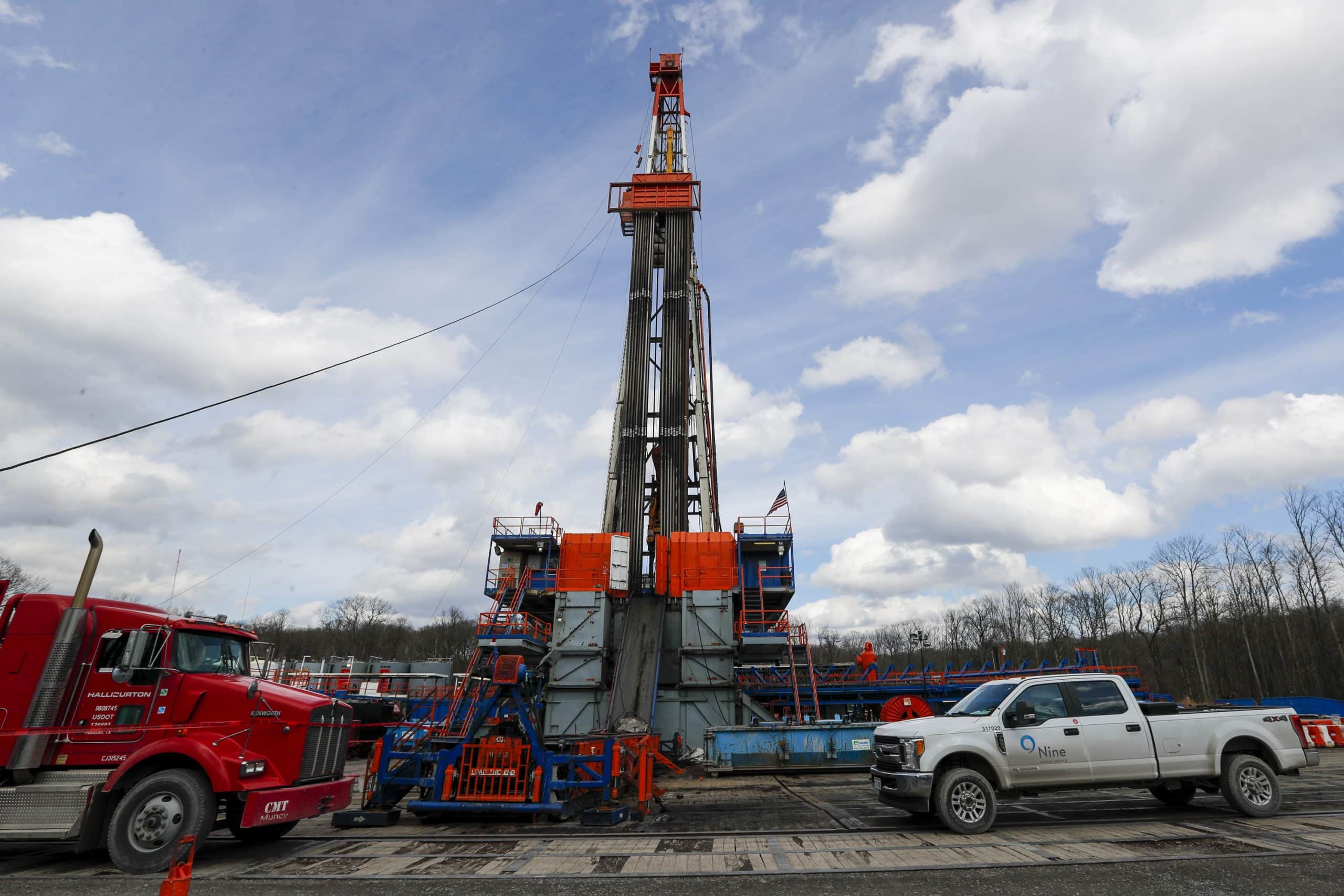 Fracking Pennsylvania scaled - Bucks County Beacon - Truckers Say Oil and Gas Companies Are Violating Hazardous Materials Transport Regulations