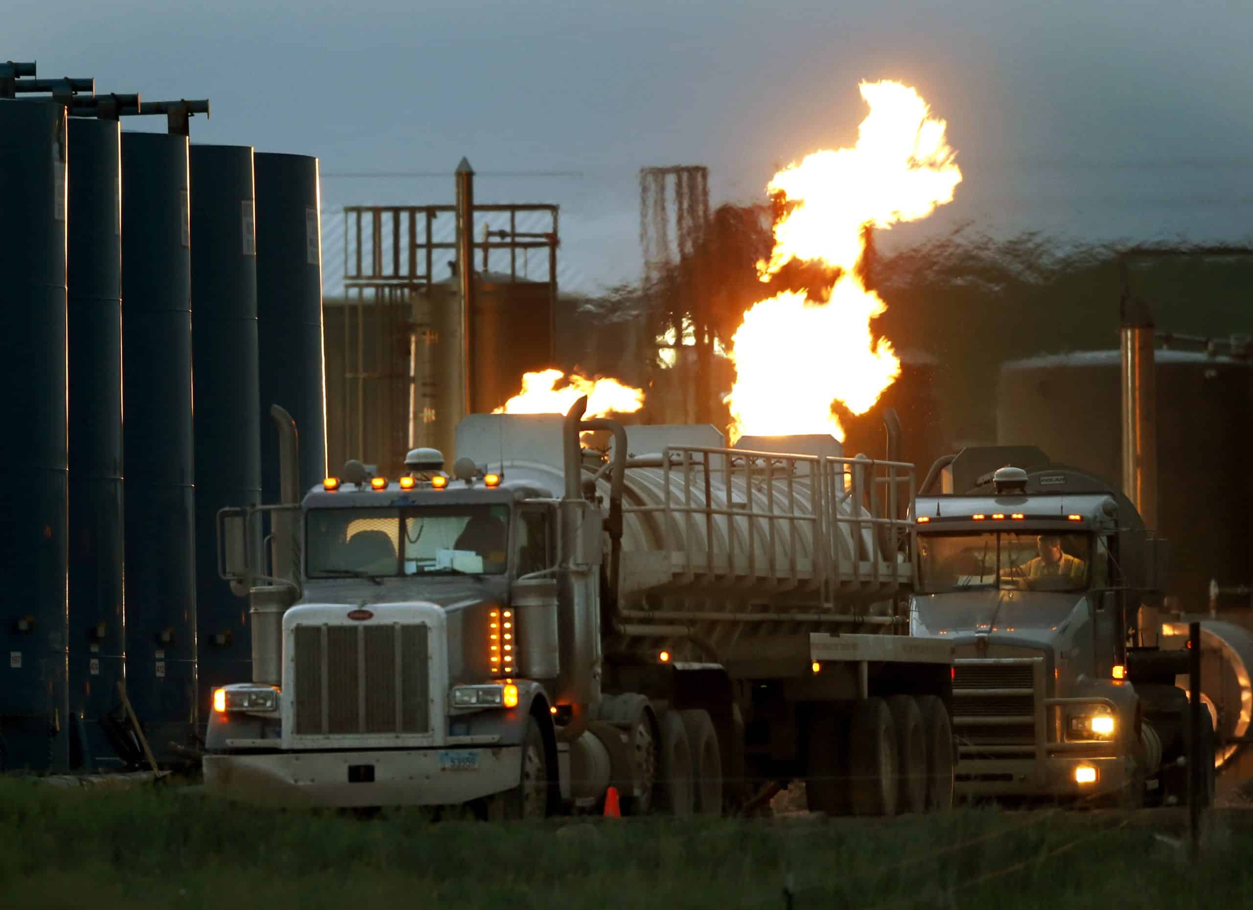 Fracking Truck scaled - Bucks County Beacon - Appeal Could Make It Easier for Companies to Spread Drilling Fluids on Pennsylvania Roadways