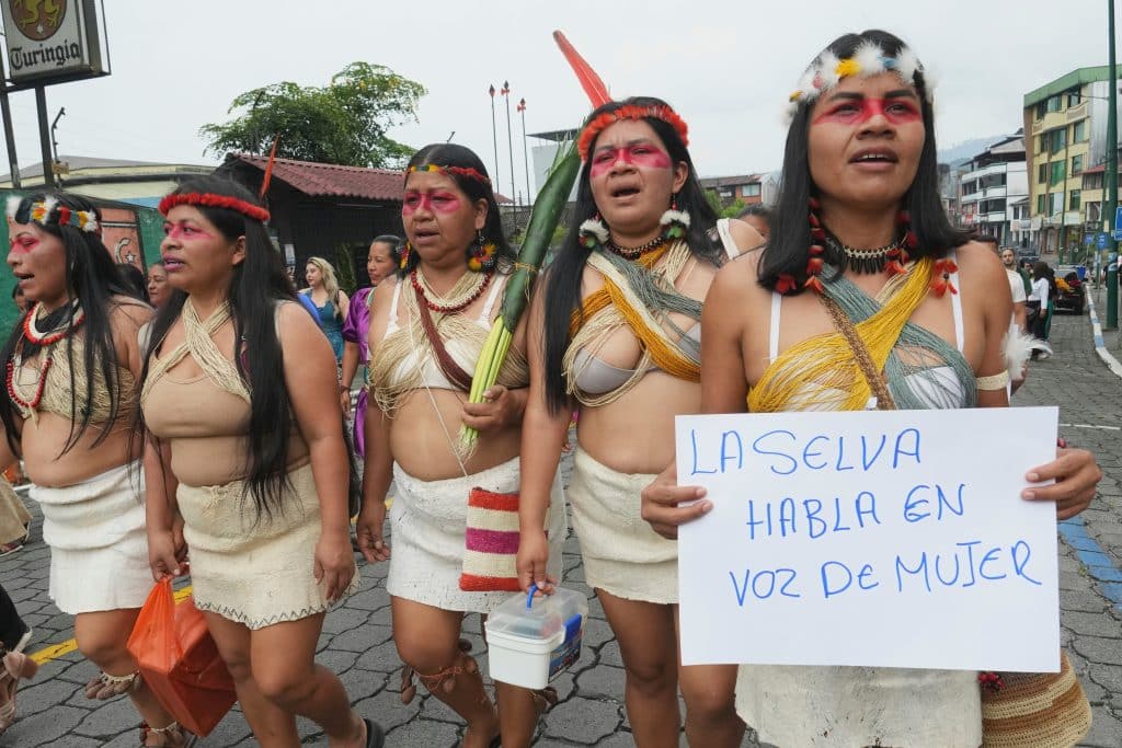 IWD Ecuador - Bucks County Beacon - Photo Essay: International Women's Day Celebrations and Protests Around the World