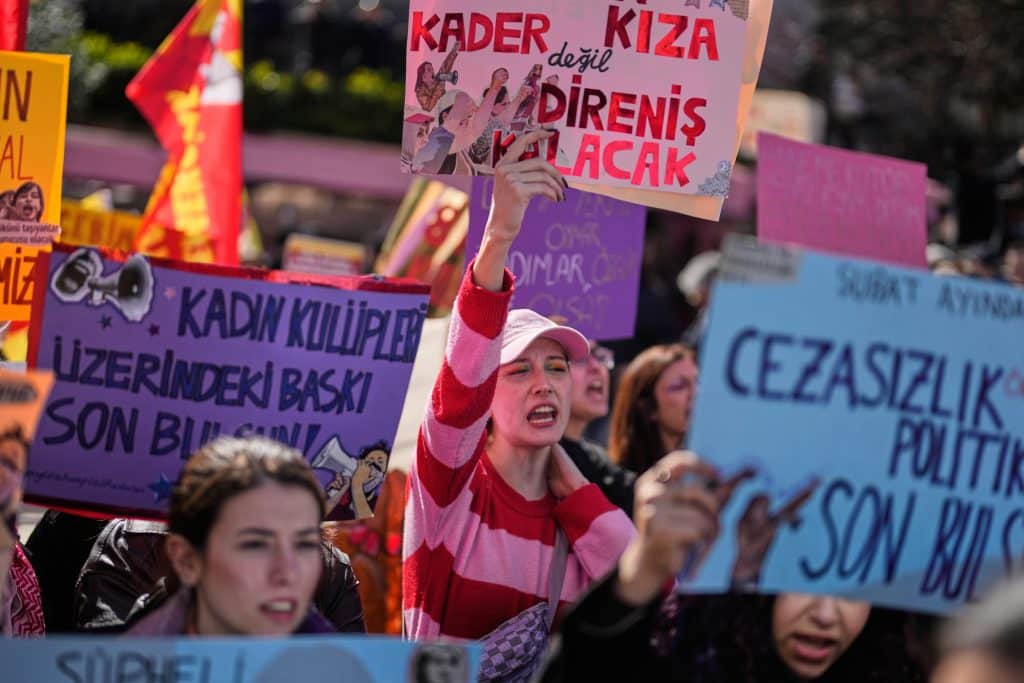 IWD Turkey - Bucks County Beacon - Photo Essay: International Women's Day Celebrations and Protests Around the World