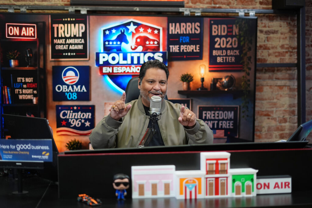 Photo: Bucks County Beacon Lehigh Valley Spanish-Language Radio Show Overflows With Voters’ Frustration in Pennsylvania Battleground