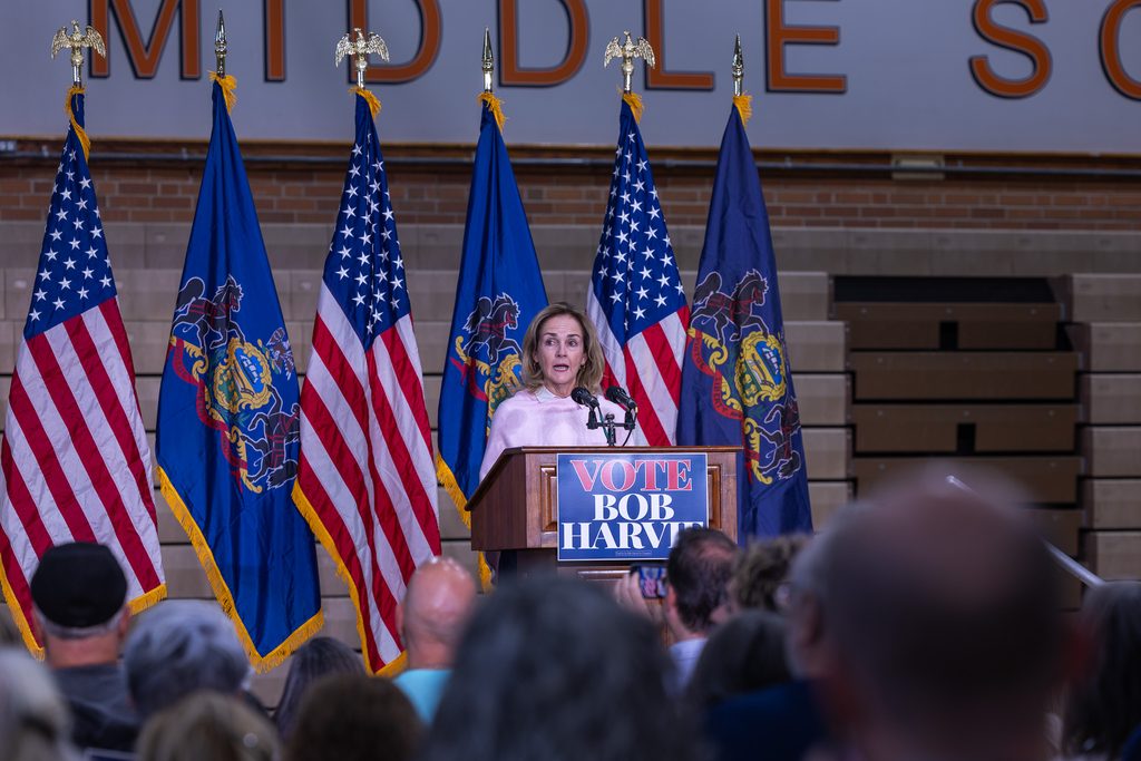 Madeline Dean 1024x683 1 - Bucks County Beacon - Governor Josh Shapiro, Representatives Madeleine Dean and Hakeem Jeffries Headline Bucks County Rally for Bob Harvie